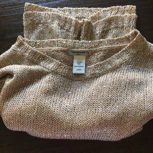 Woman’s vivid collection of NY top